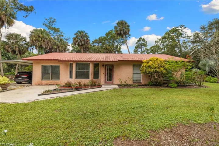 191 4th St Ne, Naples, Florida 34120