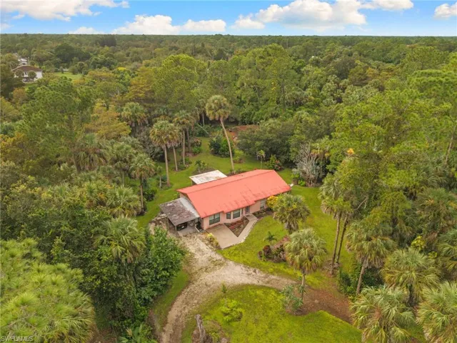 191 4th St Ne, Naples, Florida 34120