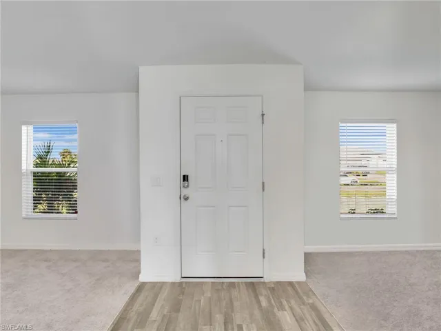 925 Ne 2nd Pl, Cape Coral Fl 33909