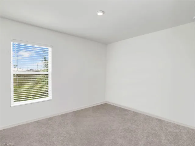 925 Ne 2nd Pl, Cape Coral Fl 33909