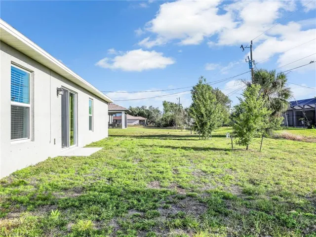 925 Ne 2nd Pl, Cape Coral Fl 33909