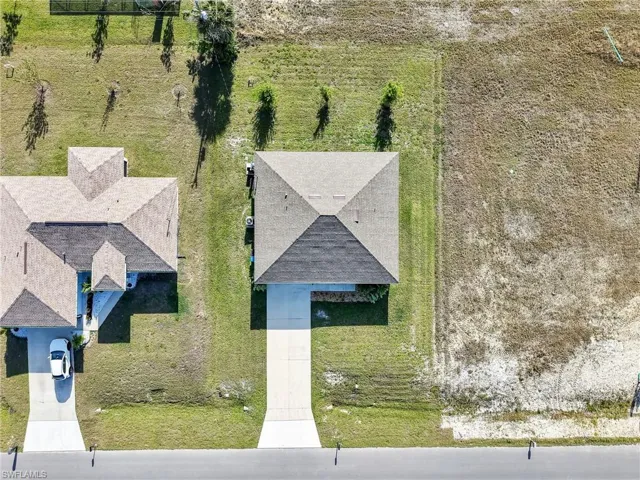 925 Ne 2nd Pl, Cape Coral Fl 33909