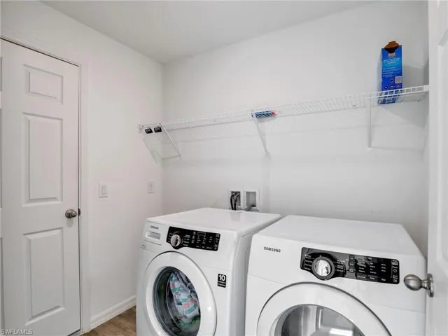 925 Ne 2nd Pl, Cape Coral Fl 33909