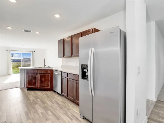 925 Ne 2nd Pl, Cape Coral Fl 33909