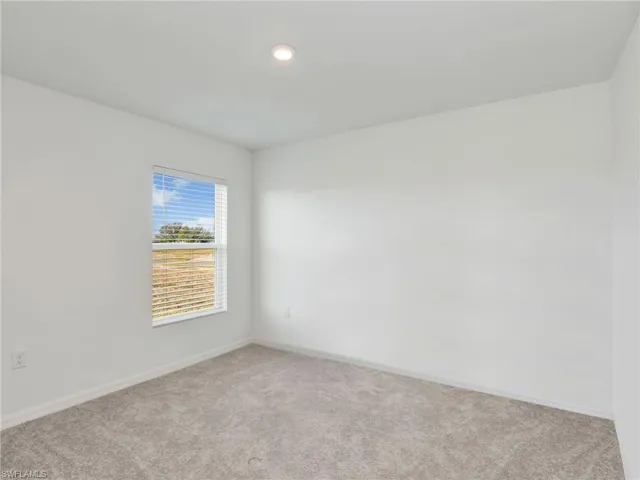 925 Ne 2nd Pl, Cape Coral Fl 33909