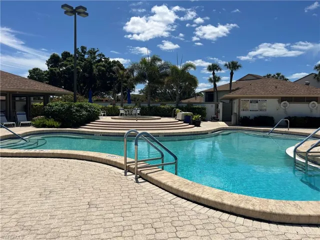 513 Lake Louise Cir # 202, Naples, Florida 34110