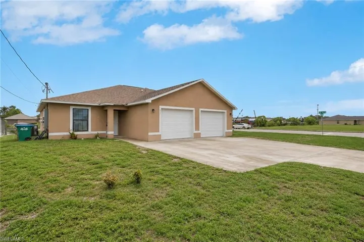 823/825 Cultural Park Blvd S, Cape Coral, Florida 33990