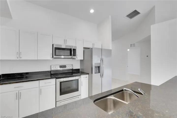 823/825 Cultural Park Blvd S, Cape Coral, Florida 33990