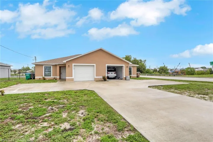 823/825 Cultural Park Blvd S, Cape Coral, Florida 33990