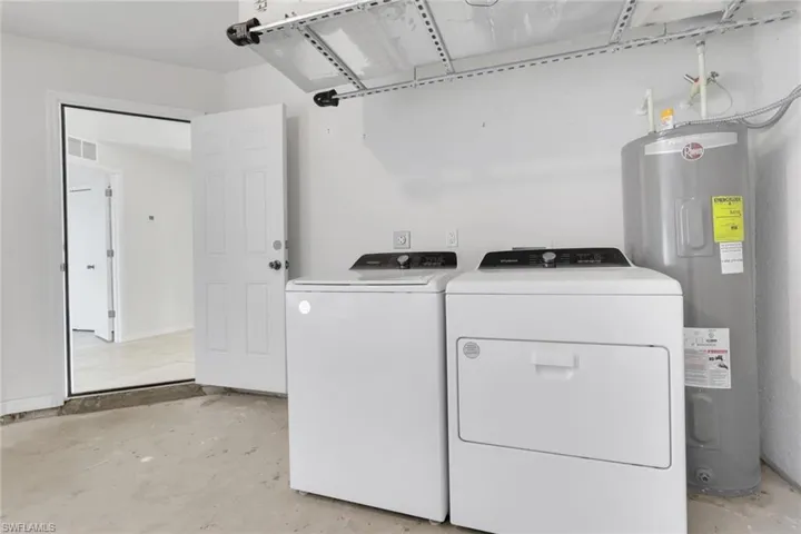 823/825 Cultural Park Blvd S, Cape Coral, Florida 33990