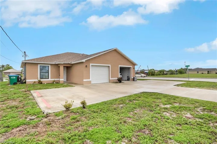 823/825 Cultural Park Blvd S, Cape Coral, Florida 33990