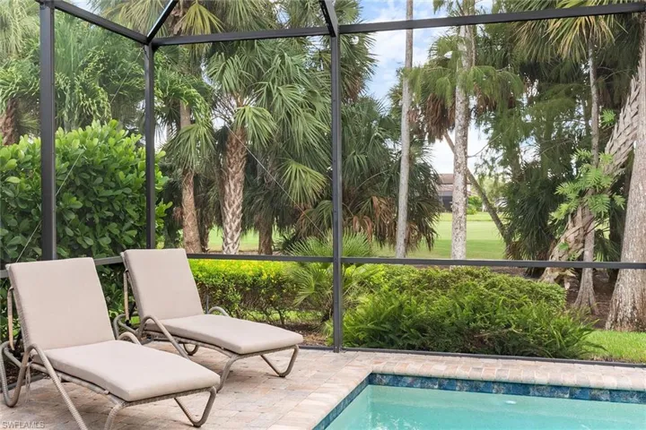 9406 Greyhawk Trl, Naples, Florida 34120
