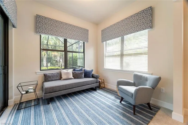 9406 Greyhawk Trl, Naples, Florida 34120