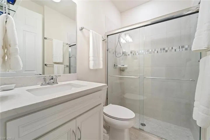 9406 Greyhawk Trl, Naples, Florida 34120