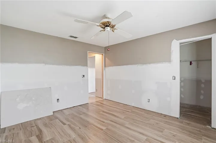 16190  Kelly Woods  DR, Fort Myers, FL 33908