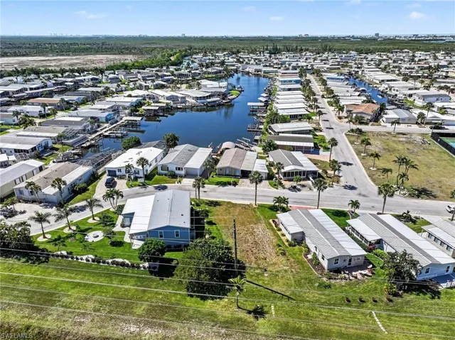 11111  Bayside  LN, Fort Myers Beach, FL 33931
