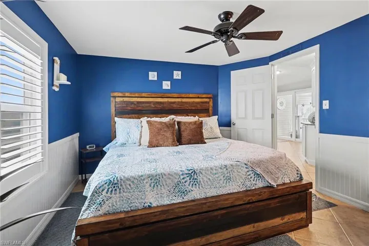11111  Bayside  LN, Fort Myers Beach, FL 33931