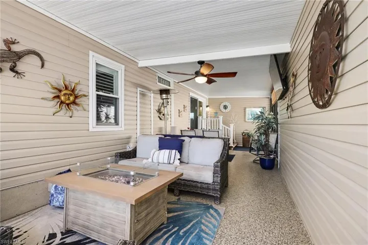 11111  Bayside  LN, Fort Myers Beach, FL 33931