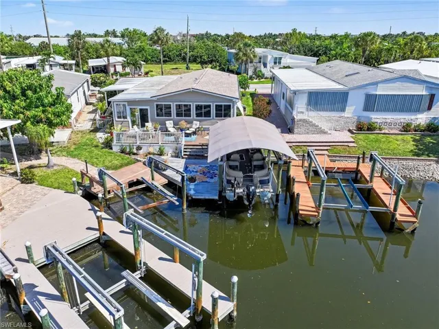 11111  Bayside  LN, Fort Myers Beach, FL 33931