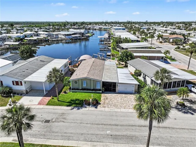 11111  Bayside  LN, Fort Myers Beach, FL 33931