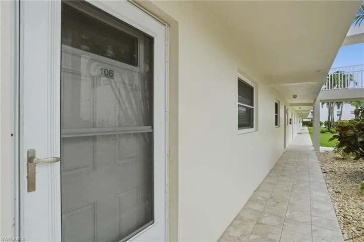 3150 Binnacle Dr 106, Naples, Florida 34103