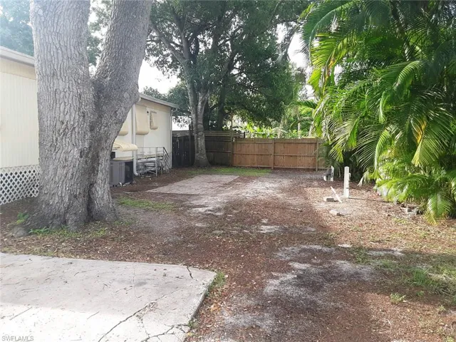 Lot at Circle Oaks