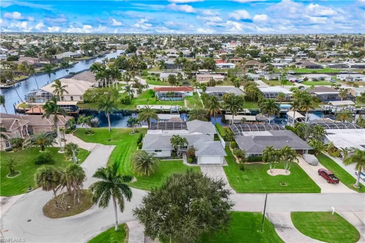 Aerial view of the quiet cul-de-sac, highlighting the home’s private and serene location.