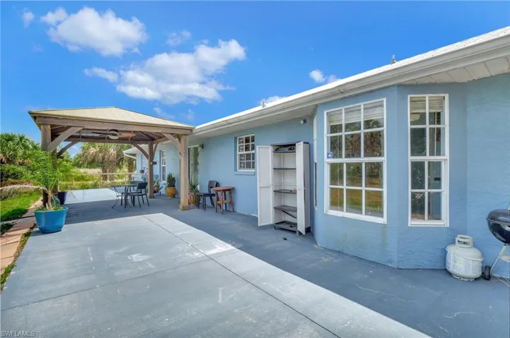 2511 8th Ave Se, Naples Fl 34117
