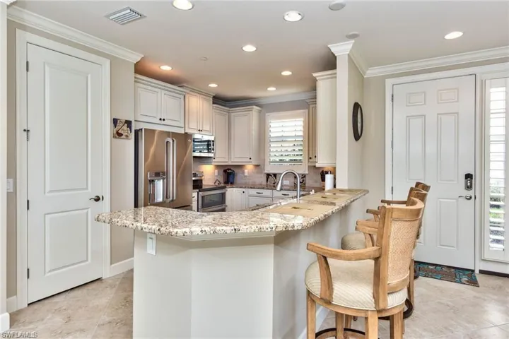 8765  Bellano  CT, Naples, FL 34119