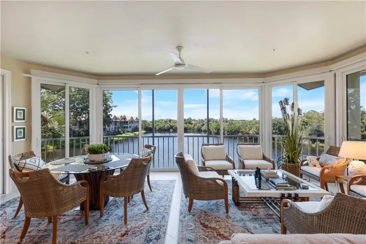 Morning coffee, evening cocktails and everything in between—this is the place to enjoy the view!