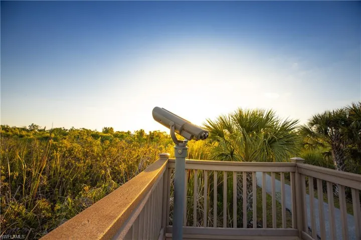 Take in the sunset while enjoying Bonita Bay’s beautiful natural surroundings.