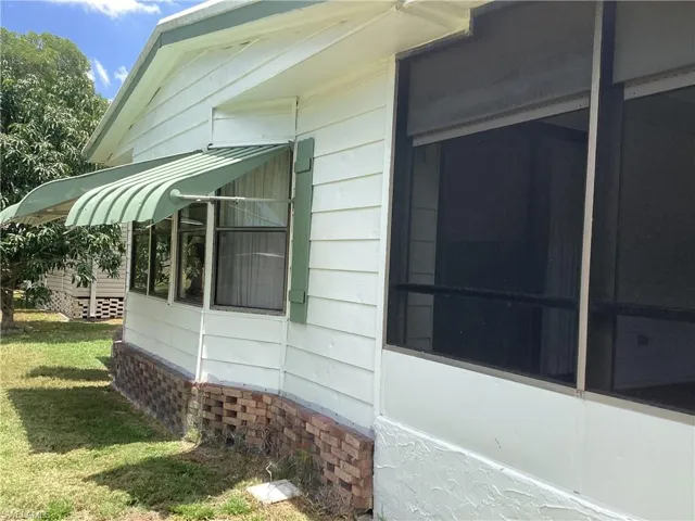 View of side of home