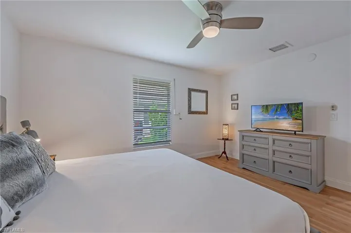 Spacious guest bedroom #2