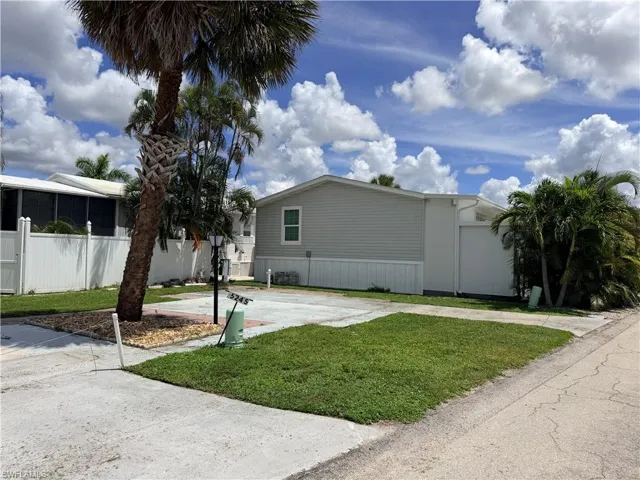 5245 White Sky Cir, Fort Myers, Florida 33908