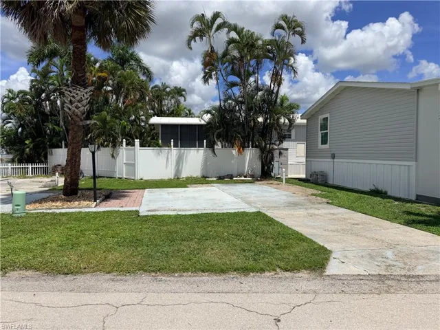 5245 White Sky Cir, Fort Myers, Florida 33908