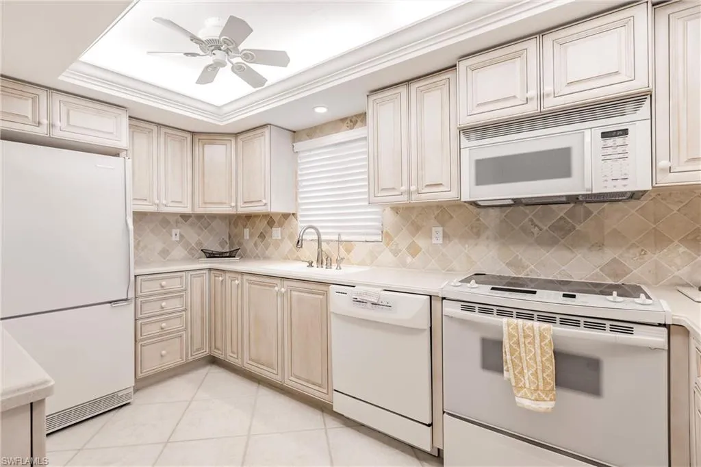 26131 Hickory BLVD, Bonita Springs, FL 34134,224089772