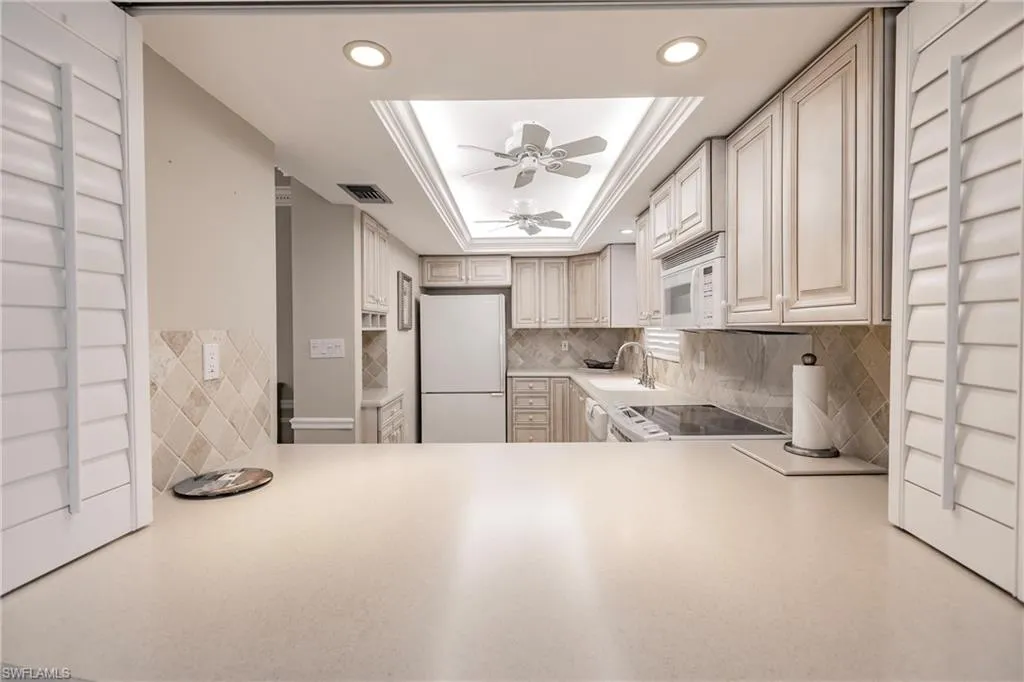 26131 Hickory BLVD, Bonita Springs, FL 34134,224089772