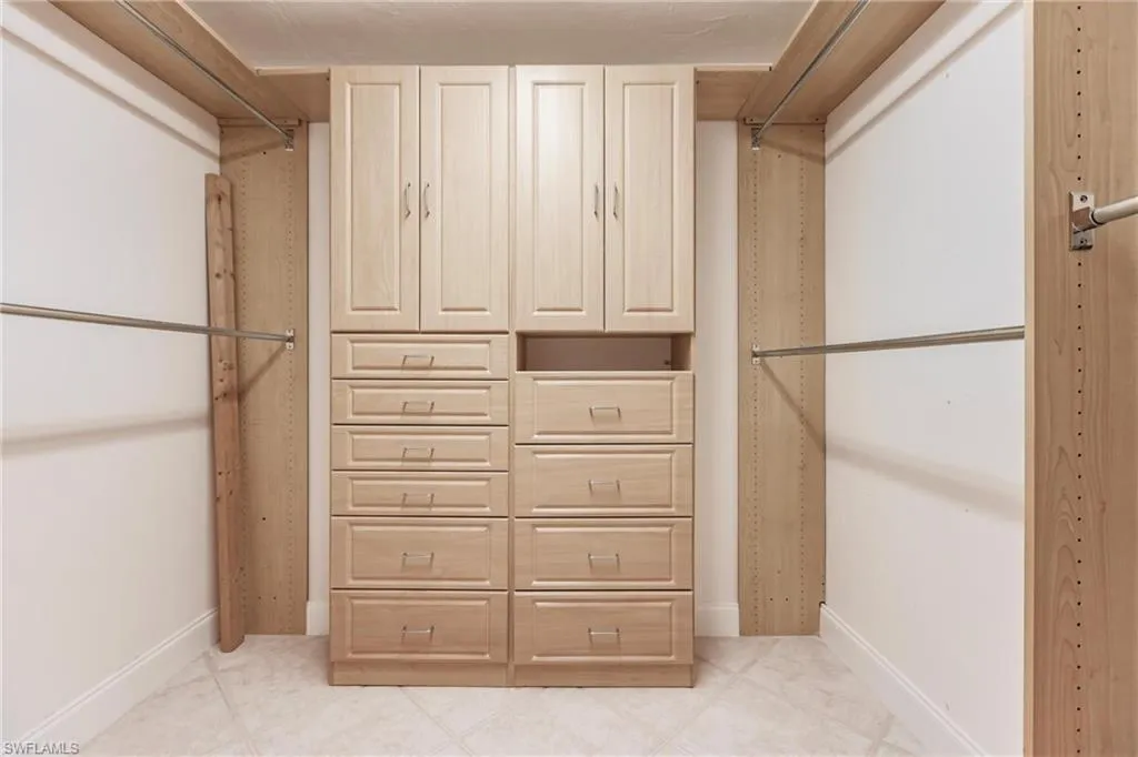 26131 Hickory BLVD, Bonita Springs, FL 34134,224089772