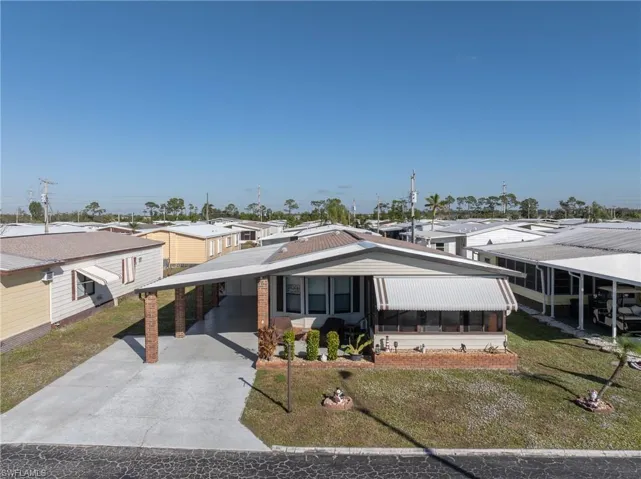9250  Caloosa  DR, North Fort Myers, FL 33903