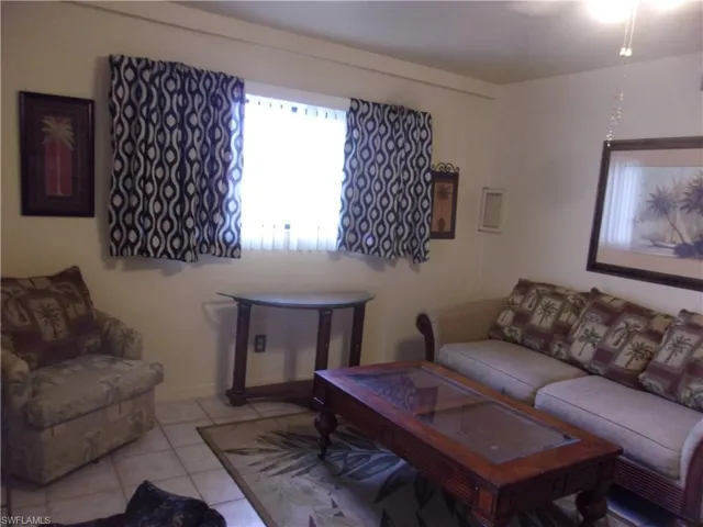 4728 Orange Grove Blvd 14, North Fort Myers, Florida 33903