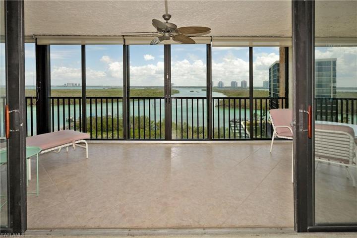 PANORAMIC WATER VIEWS-BAY, GULF, INTERSECTING CANALS