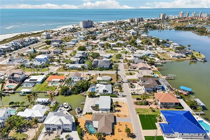 8338  Lagoon  RD, Fort Myers Beach, FL 33931