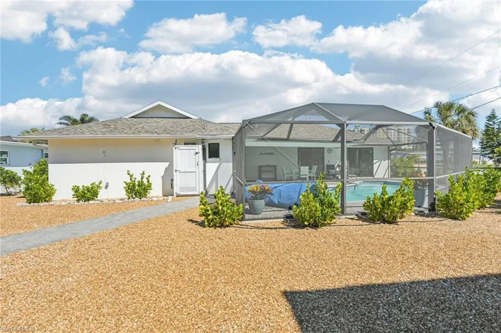 8338  Lagoon  RD, Fort Myers Beach, FL 33931