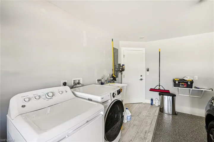 8338  Lagoon  RD, Fort Myers Beach, FL 33931
