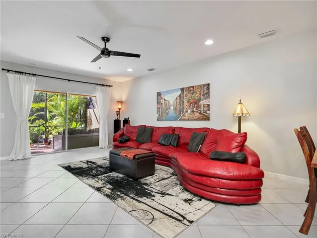 4250 Dutchess Park Rd, Fort Myers, Florida 33916
