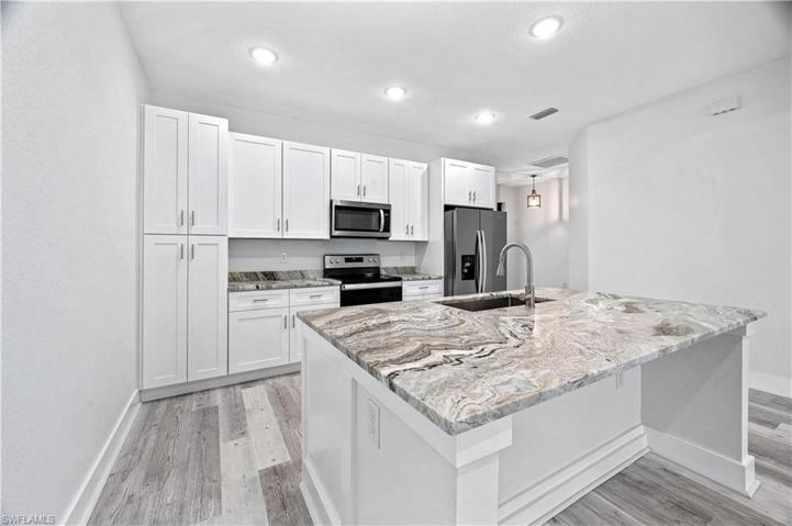 1154  Rio De Janeiro  AVE, PUNTA GORDA, FL 33983
