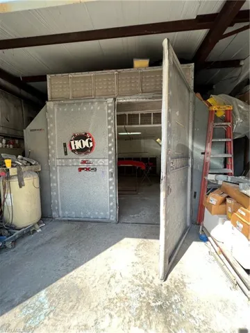DeVilbiss Paint Booth (Bay 1)