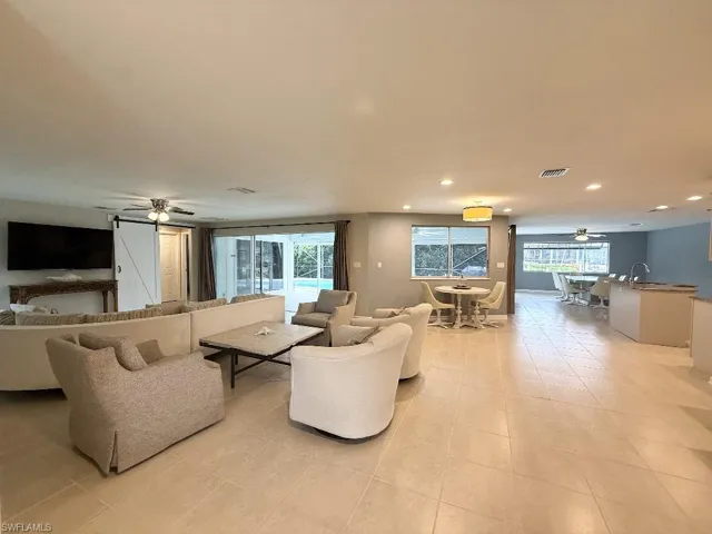 656 Dorando Ct, Marco Island, Florida 34145