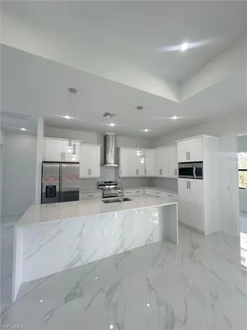1022  Candlelight  DR, Lehigh Acres, FL 33974