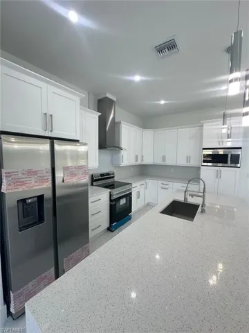1022  Candlelight  DR, Lehigh Acres, FL 33974